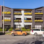 Penthouse Apartment Scenic Views-Spacious 2Br