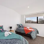 Penthouse Apartment Scenic Views-Spacious 2Br