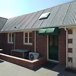 Hansen Park Guest Cottage