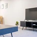 Urban Bliss New Downtown Apt U2