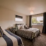 Heaven On Hagley - Sleeps 6
