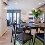Park And Stay 4Br Townhouse Near Avon River
