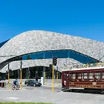 Hideout In Central Christchurch