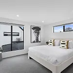 Peterborough Hideaway