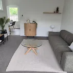 Family Friendly - Between The City & Airport