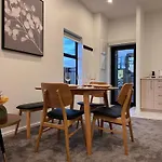 Incredible Luxury 3 Floors Townhouse High Ceiling