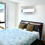 Brand New Close To Cbd 3 Bed 3 Bath With Garage