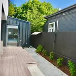 Brand New Close To Cbd 3 Bed 3 Bath With Garage