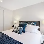 Berry Delight - Christchurch Holiday Home