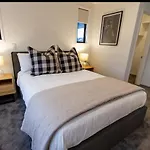 Modern Luxury Apartment -Cbd