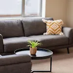 Townhouse Close To Cbd With Onsite Parking And Garaging