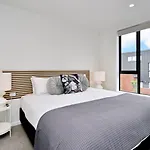 188 On Hereford- Central City Apartment