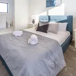 Lovely 2 Bed 2 Bath