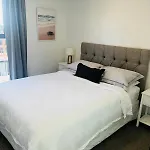 New 2Bed2Bath Townhouse With Parking By Hagley Park