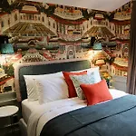 Casterton Cottage, Paradise Garden With Spa