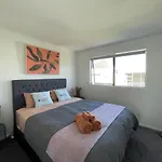 The Gilded Cross - Luxury Cbd 3 Bedrooms