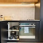 Cbd 2 Bed 2 Bath Parkside Retreat With Freeparking
