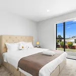 Cosy Stay Close To Airport