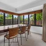 City And Nature - Holiday Home