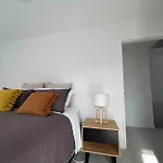 Luxury 3 Bedroom Home With Double Garage