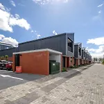 Central City - 4 Bedroom Gym Membership