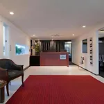 The Riccarton Hotel