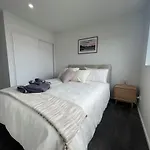 City Fringe Hideout - 2 Bed With Car Park