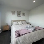 City Fringe Hideout - 2 Bed With Car Park