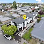 Charming 2-Bedroom Townhouse