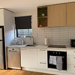 Addington - Apartment Near The City!