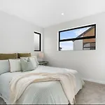Brand New 2Br Home With Parking In Christchurch