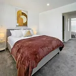 Perfectly Cosy Riccarton 2Br Abode