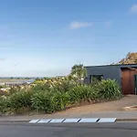 Moa Heights