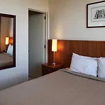 The Poplars Apartment Hotel