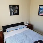 Dorset House Backpackers