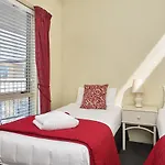 Apollo Motel