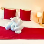 Bealey Plaza Motel