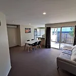 Christchurch City Fringe Family Home Modern Private Room