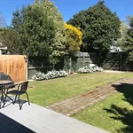Albemarle Villa - Christchurch Holiday Homes