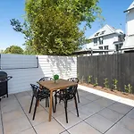 Armagh Apartment 5 - Christchurch Holiday Homes