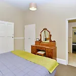 Clarence House - Christchurch Holiday Homes