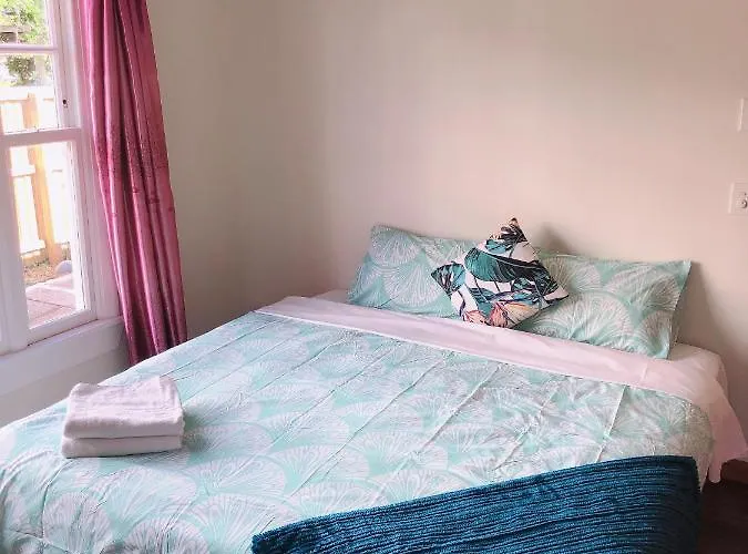 Papanui Road Holiday Home