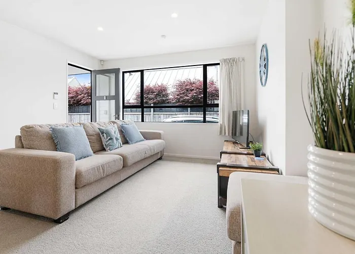 Cozy Merivale Two Bed W Parking