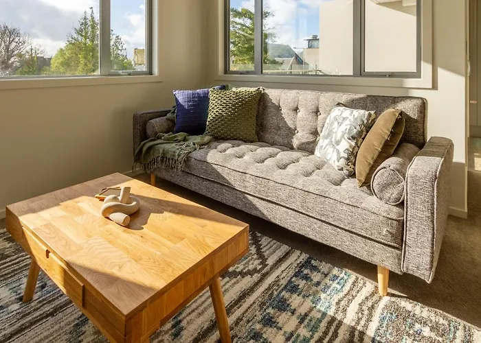 The Cozy Cocoon 1 Bed 1 Bath Apartment