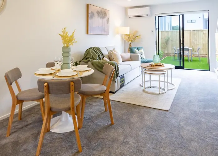 Sanctuary Close To The Beach With Sofa Bed