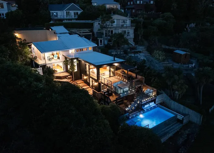 Cass Bay Oceanfront Luxury
