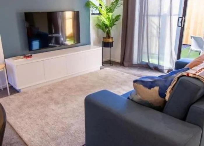 Luxurious Inner City 2 Bed Pad