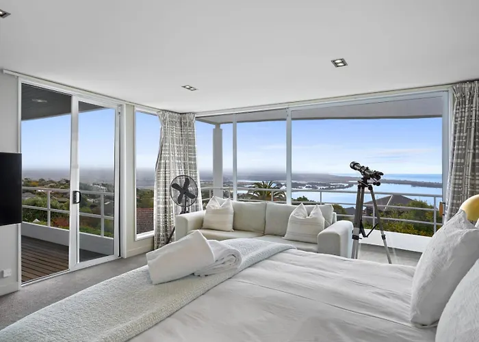 Panoramic City Views With Hot Tub