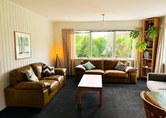 Lovely Relaxing Warm And Quiet 2 Bedroom House