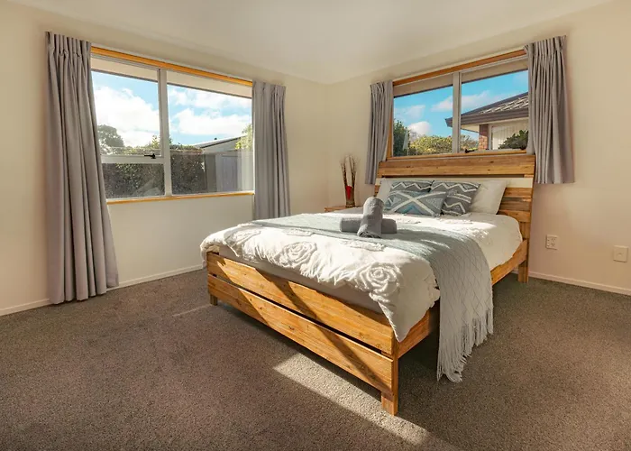 Convenient Westfield House 3Bedroom 2Bath